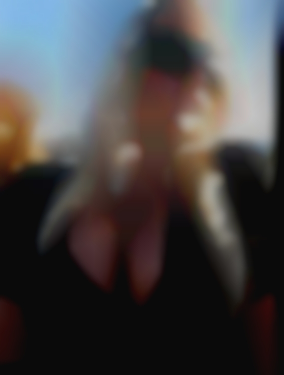 Ballbusting horny singles fuck casytation in Columbus Ohio.