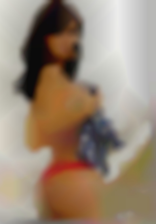 Woman Rockingham boobs